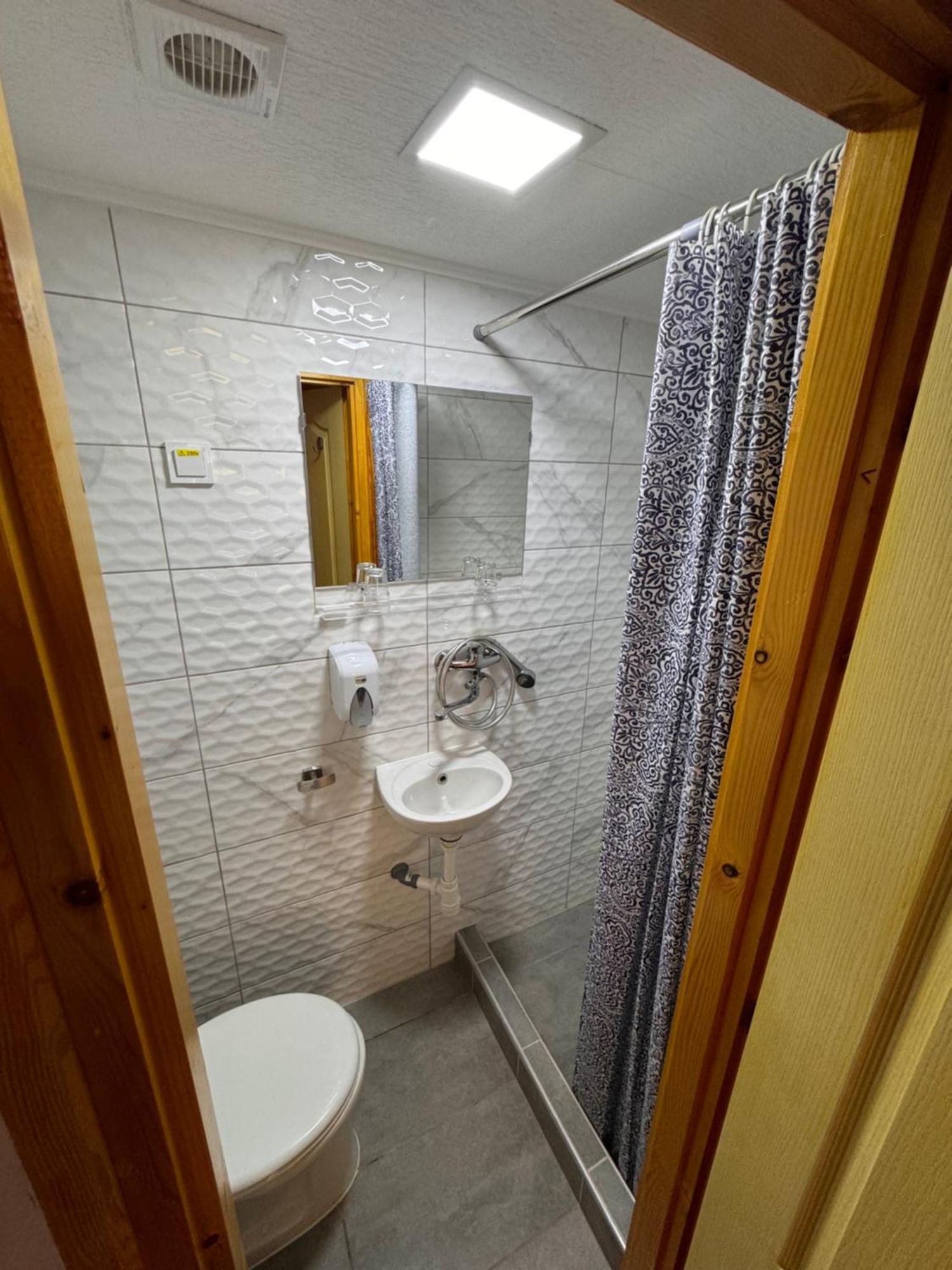 Bed and Breakfast Fuerdo Panzio Karcag Экстерьер фото
